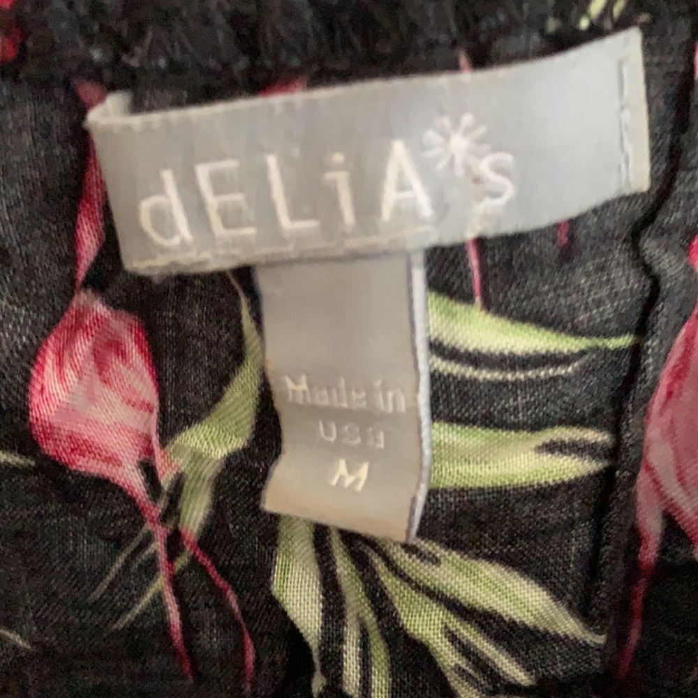 Flamingo Cropped Tank - Picture 3 of 5